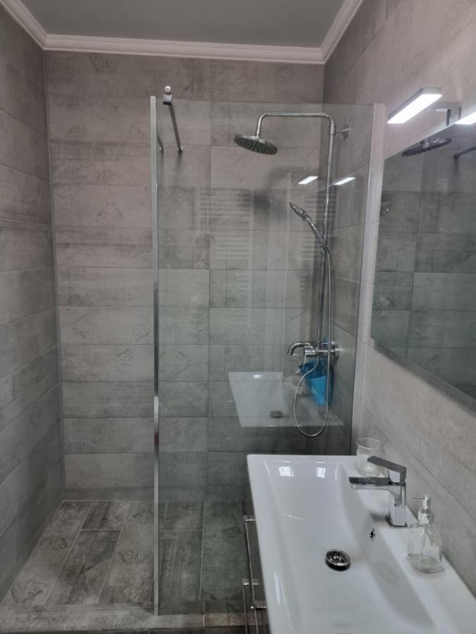 קונסטנצה Apartament 2 Camere Eliberarii מראה חיצוני תמונה